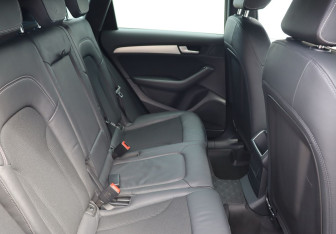Подержанный автомобиль Audi Q5 2015 года (21 фото)