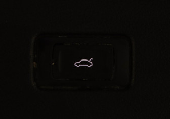 Подержанный автомобиль Audi Q7 2016 года (24 фото)