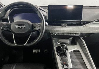 Подержанный автомобиль Geely Preface 2023 года (12 фото)
