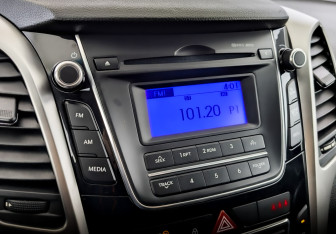 Подержанный автомобиль Hyundai i30 Hatchback 2012 года (25 фото)