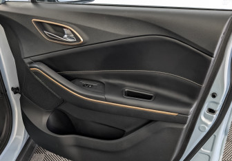 Подержанный автомобиль Москвич 3е 2023 года (25 фото)