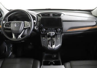 Подержанный автомобиль Honda CR-V 2017 года (7 фото)