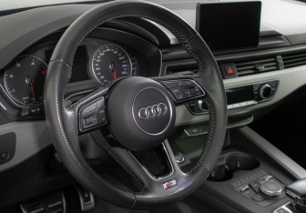 Подержанный автомобиль Audi A5 Liftback 2018 года (16 фото)