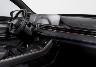 Подержанный автомобиль Exeed LX 2024 года (9 фото)