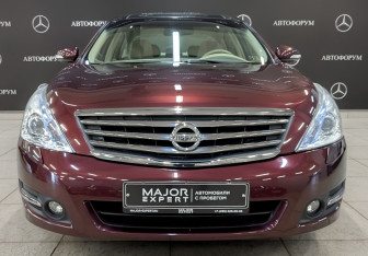 Подержанный автомобиль Nissan Teana 2013 года (2 фото)