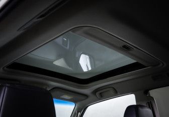 Подержанный автомобиль Mitsubishi Pajero 2021 года (19 фото)