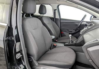 Подержанный автомобиль Ford Focus Wagon 2019 года (23 фото)