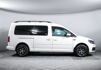 Подержанный автомобиль Volkswagen Caddy Compactvan 2017 года (4 фото)