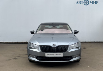 Подержанный автомобиль Skoda Superb Liftback 2015 года (2 фото)