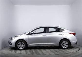 Подержанный автомобиль Hyundai Solaris Sedan 2019 года (8 фото)