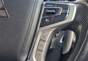 Подержанный автомобиль Mitsubishi Delica D:5 2019 года (18 фото)