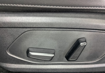 Подержанный автомобиль Hyundai Elantra Sedan 2023 года (26 фото)