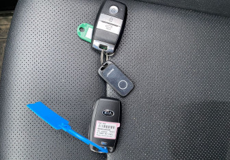 Подержанный автомобиль Kia Rio Sedan 2018 года (14 фото)