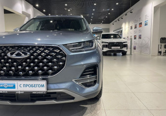 Подержанный автомобиль Chery Tiggo 8 Pro 2021 года (8 фото)