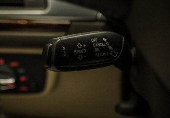 Подержанный автомобиль Audi A6 Sedan 2015 года (16 фото)