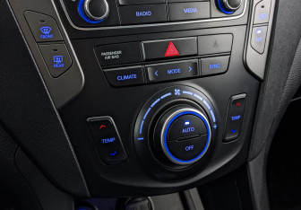 Подержанный автомобиль Hyundai Santa Fe 2017 года (21 фото)