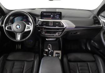 Подержанный автомобиль BMW X4 2019 года (11 фото)