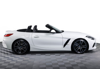 Подержанный автомобиль BMW Z4 Roadster 2020 года (4 фото)
