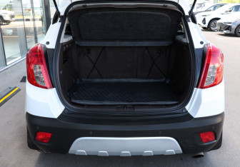 Подержанный автомобиль Opel Mokka 2014 года (10 фото)