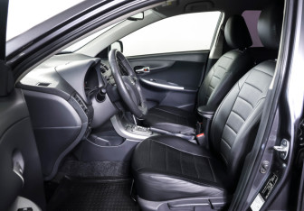 Подержанный автомобиль Toyota Corolla Sedan 2012 года (16 фото)