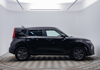 Подержанный автомобиль Kia Soul 2021 года (4 фото)