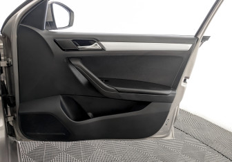 Подержанный автомобиль Jetta VA3 2022 года (24 фото)