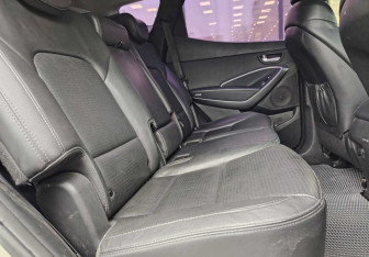 Подержанный автомобиль Hyundai Santa Fe 2013 года (11 фото)