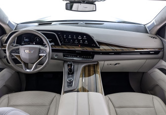Подержанный автомобиль Cadillac Escalade Suv 2021 года (14 фото)