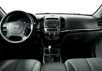 Подержанный автомобиль Hyundai Santa Fe 2012 года (6 фото)