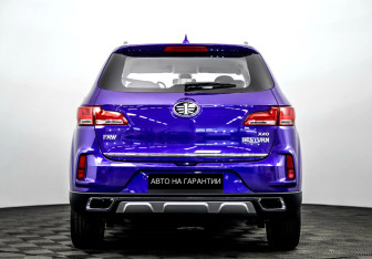 Подержанный автомобиль FAW Besturn X40 2021 года (4 фото)