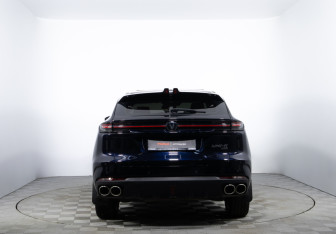 Подержанный автомобиль Changan UNI-K 2024 года (6 фото)