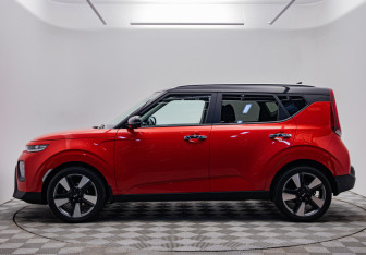 Подержанный автомобиль Kia Soul 2021 года (2 фото)