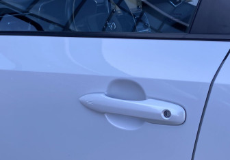 Подержанный автомобиль Toyota Corolla Sedan 2019 года (18 фото)