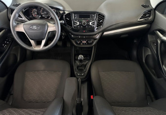 Подержанный автомобиль LADA (ВАЗ) Vesta Sedan 2017 года (9 фото)