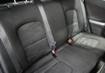 Подержанный автомобиль Kia Ceed Hatchback 2013 года (12 фото)