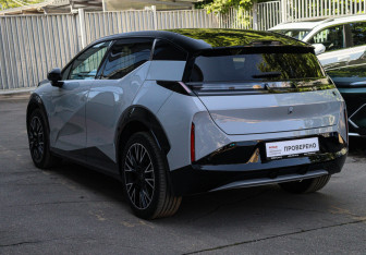 Подержанный автомобиль Zeekr X 2023 года (6 фото)