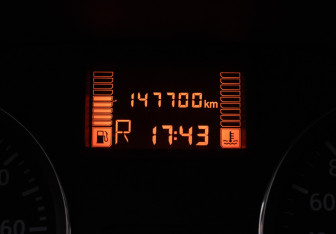 Подержанный автомобиль Nissan Terrano 2014 года (12 фото)
