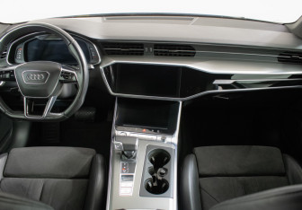 Подержанный автомобиль Audi A6 Sedan 2018 года (11 фото)