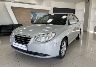 Подержанный автомобиль Hyundai Elantra Sedan 2009 года (1 фото)