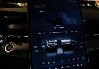 Подержанный автомобиль Geely Preface 2024 года (11 фото)