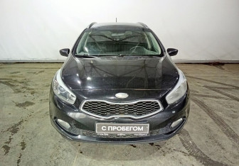 Подержанный автомобиль Kia Ceed Wagon 2013 года (2 фото)