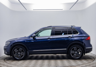 Подержанный автомобиль Volkswagen Tiguan 2017 года (8 фото)