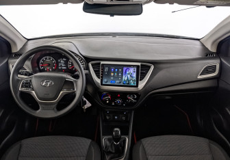 Подержанный автомобиль Hyundai Solaris Sedan 2020 года (13 фото)