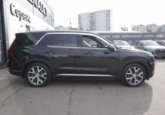 Подержанный автомобиль Hyundai Palisade 2021 года (4 фото)