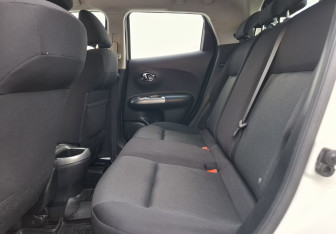 Подержанный автомобиль Nissan Juke 2012 года (11 фото)