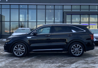 Подержанный автомобиль Kia Sorento 2020 года (8 фото)