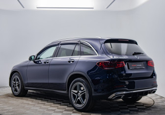 Подержанный автомобиль Mercedes-Benz GLC Coupe 2021 года (3 фото)