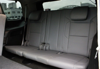 Подержанный автомобиль Chevrolet Tahoe 2016 года (14 фото)