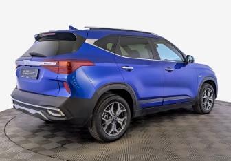 Подержанный автомобиль Kia Seltos 2022 года (5 фото)
