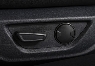 Подержанный автомобиль Ford Mustang Coupe 2023 года (16 фото)